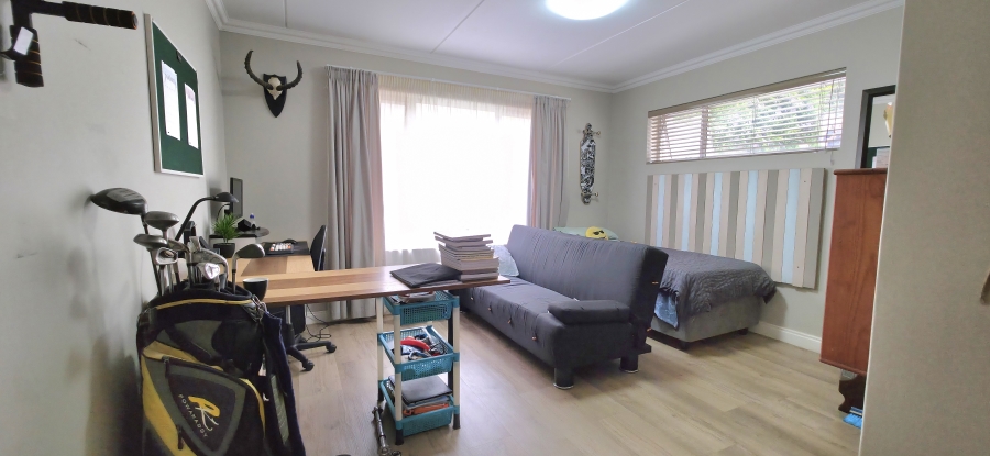 4 Bedroom Property for Sale in Monte Christo Western Cape